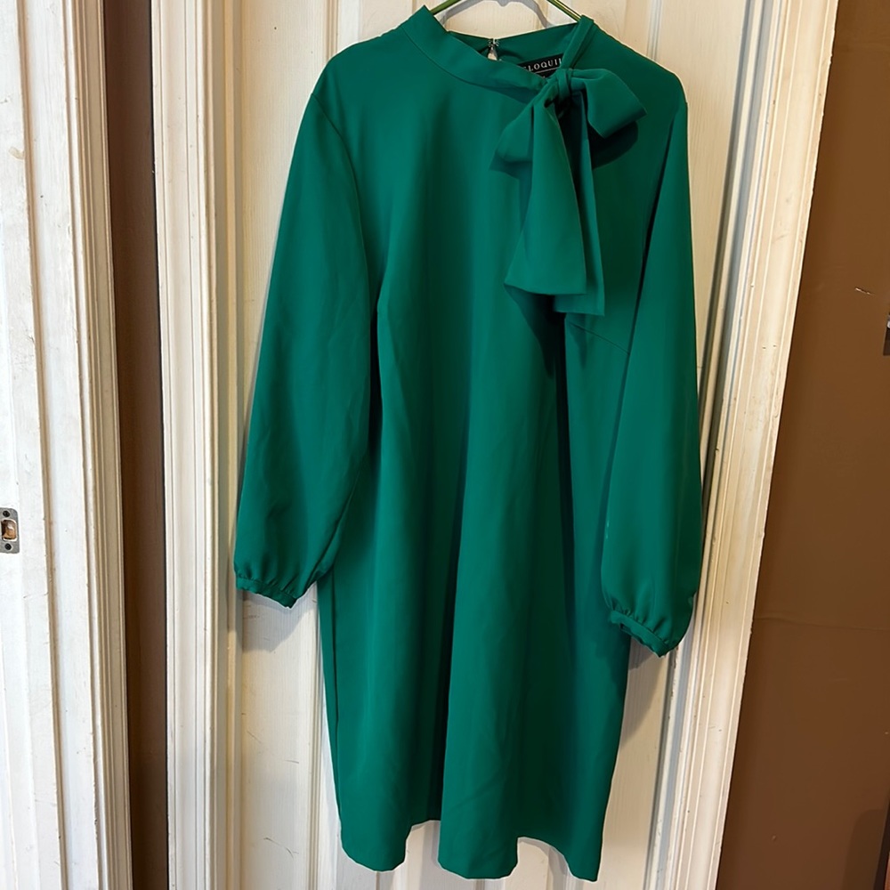 Eloquii Emerald Green Long Sleeve Tie-Neck Dress